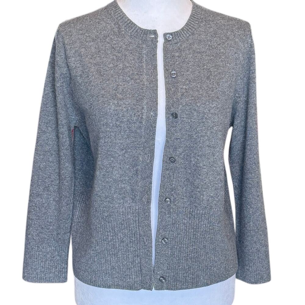 NWT Loft Cardigan Grey Crew Neck Ribbed Bottom and Cuffs Size Medium